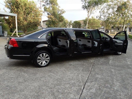 funeral_limousine2d